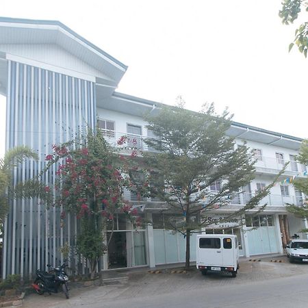 Reddoorz At Fat J Apartelle Mactan セブ市 エクステリア 写真